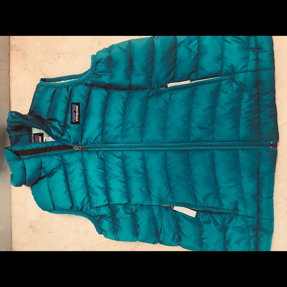 Patagonia down vest for girl